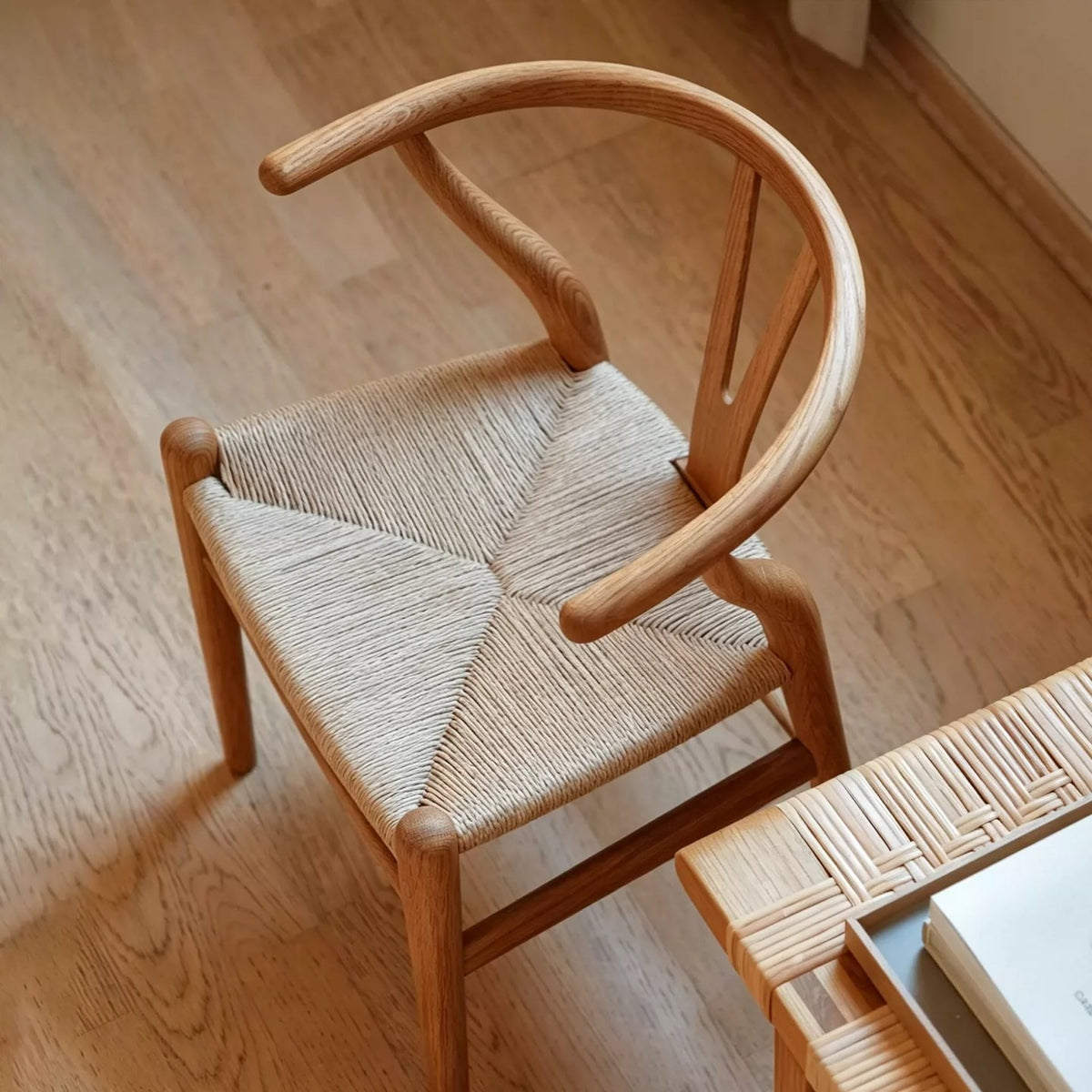 Solid Wood Modern Nordic Dining Armchair Eco-Friendly Backrest