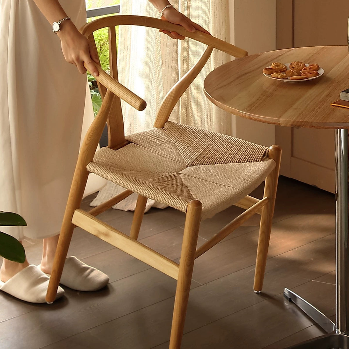 Solid Wood Modern Nordic Dining Armchair Eco-Friendly Backrest